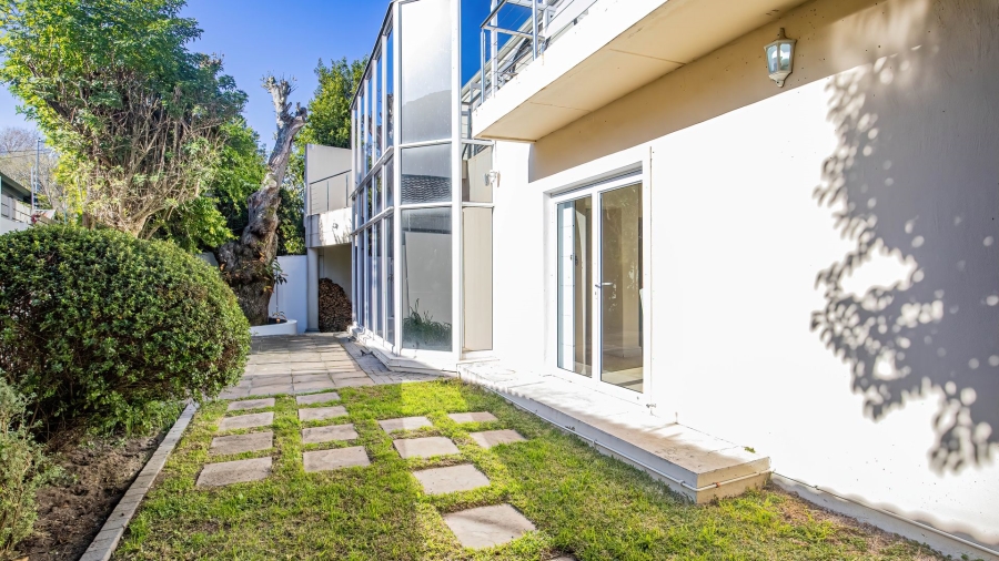 6 Bedroom Property for Sale in Newlands Western Cape